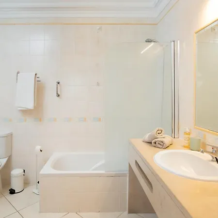 Albufeira-sea View/pool Casa Sara Linnea 1bedroom Appartement *